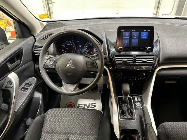 2022 Mitsubishi Eclipse Cross - Image 11 of 20