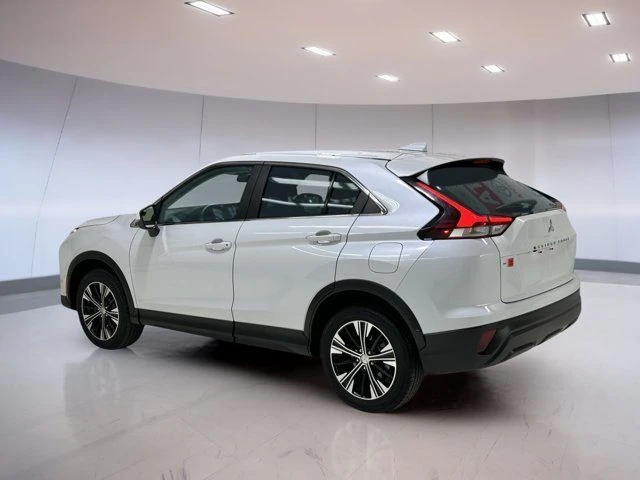 2022 Mitsubishi Eclipse Cross - Image 4 of 20