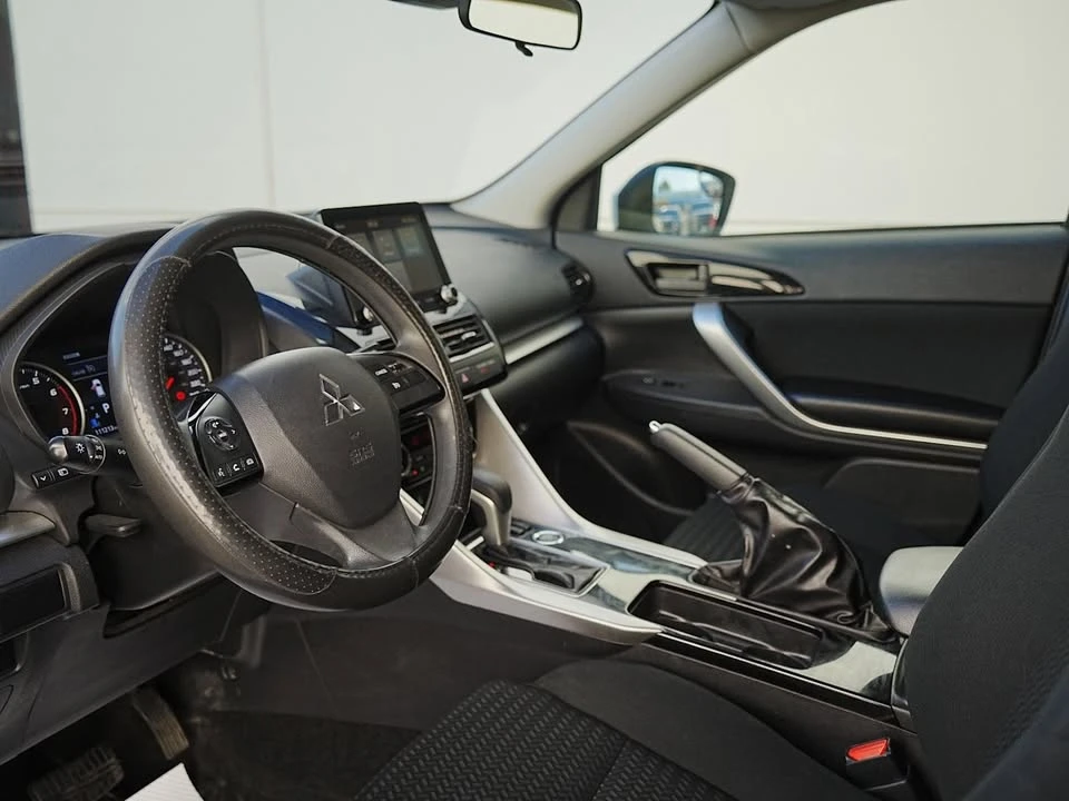 2022 Mitsubishi Eclipse Cross - Image 13 of 20