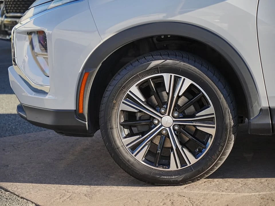 2022 Mitsubishi Eclipse Cross - Image 10 of 20