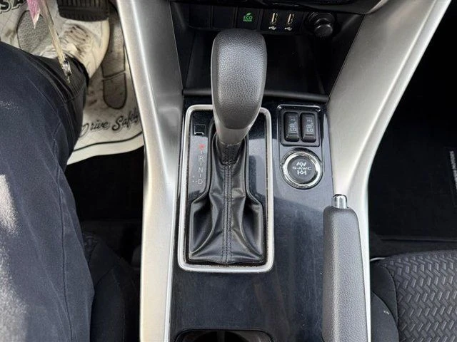 2022 Mitsubishi Eclipse Cross - Image 18 of 20