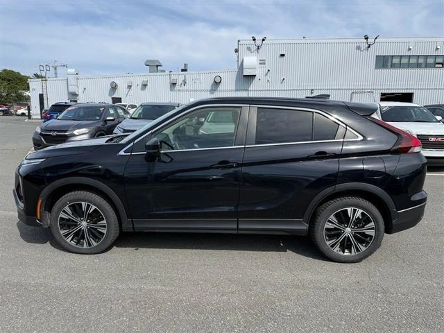 2022 Mitsubishi Eclipse Cross - Image 3 of 20