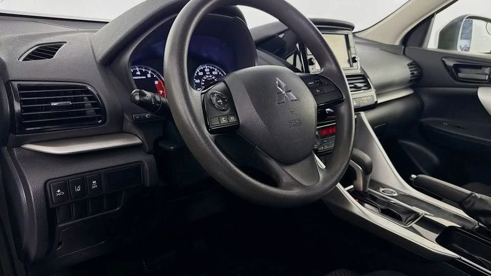 2022 Mitsubishi Eclipse Cross - Image 16 of 20