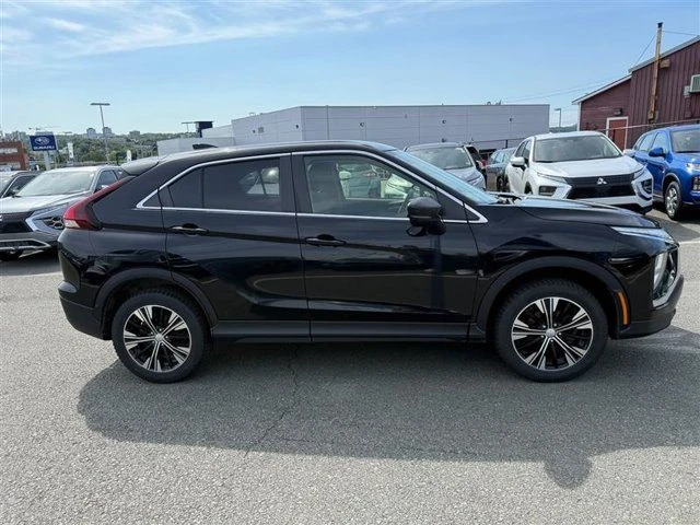 2022 Mitsubishi Eclipse Cross - Image 4 of 20