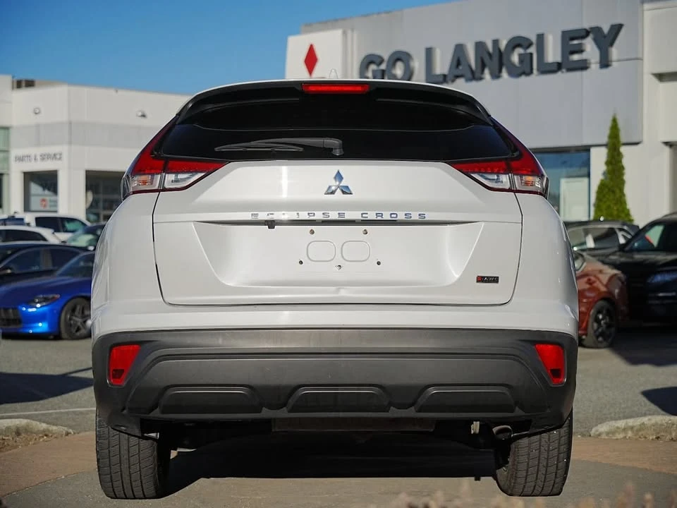 2022 Mitsubishi Eclipse Cross - Image 5 of 19