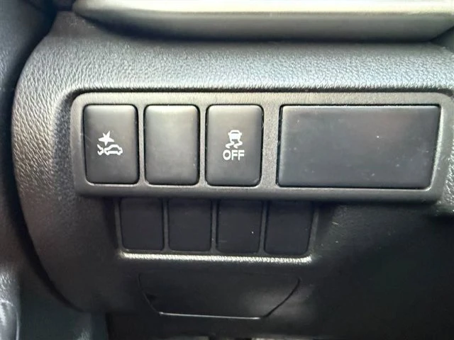 2022 Mitsubishi Eclipse Cross - Image 19 of 20