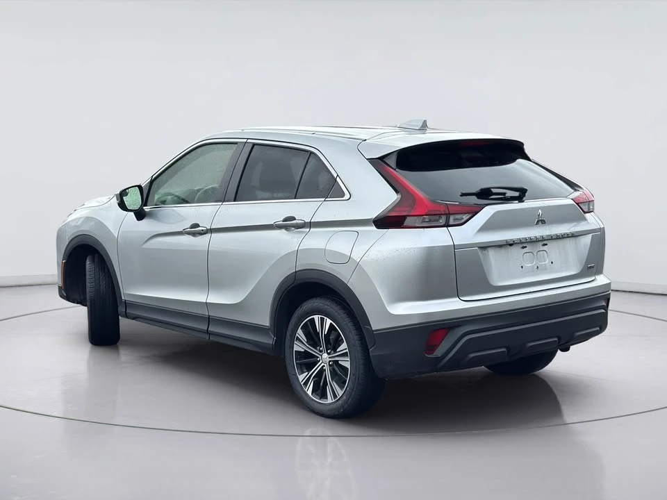 2022 Mitsubishi Eclipse Cross - Image 4 of 20