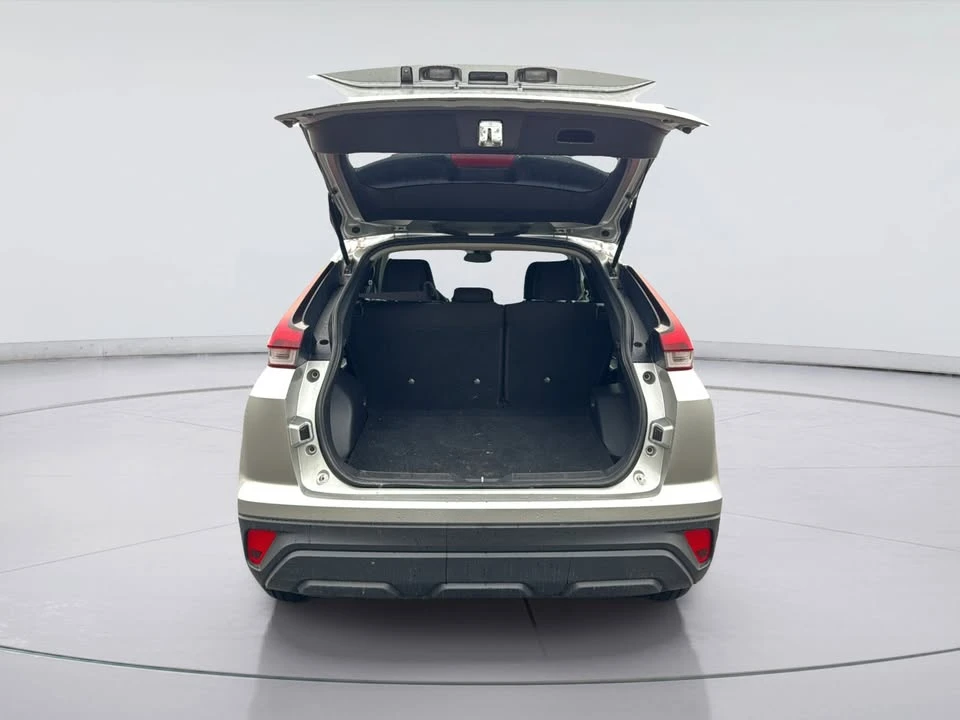 2022 Mitsubishi Eclipse Cross - Image 11 of 20