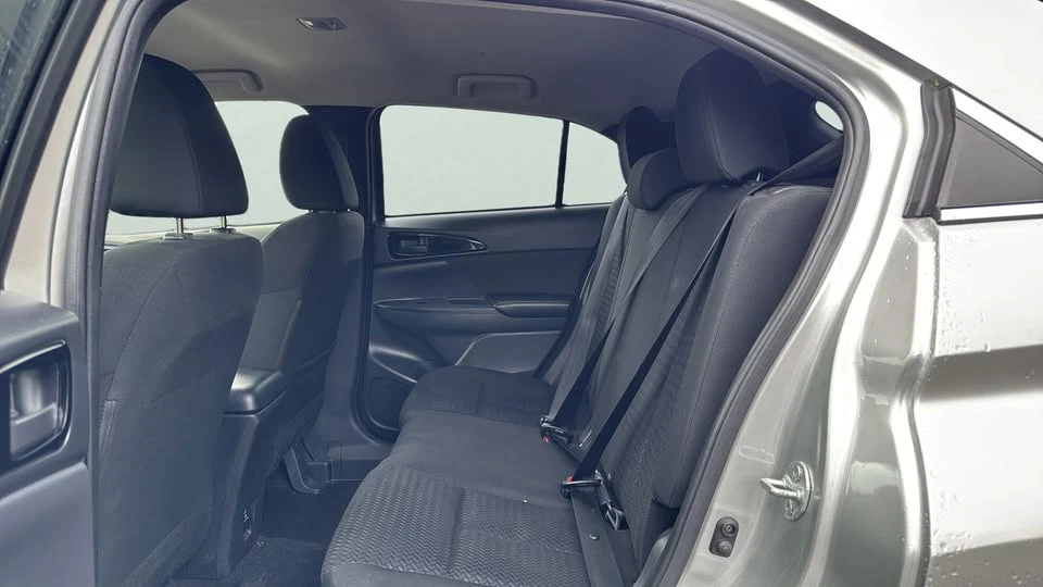 2022 Mitsubishi Eclipse Cross - Image 10 of 20