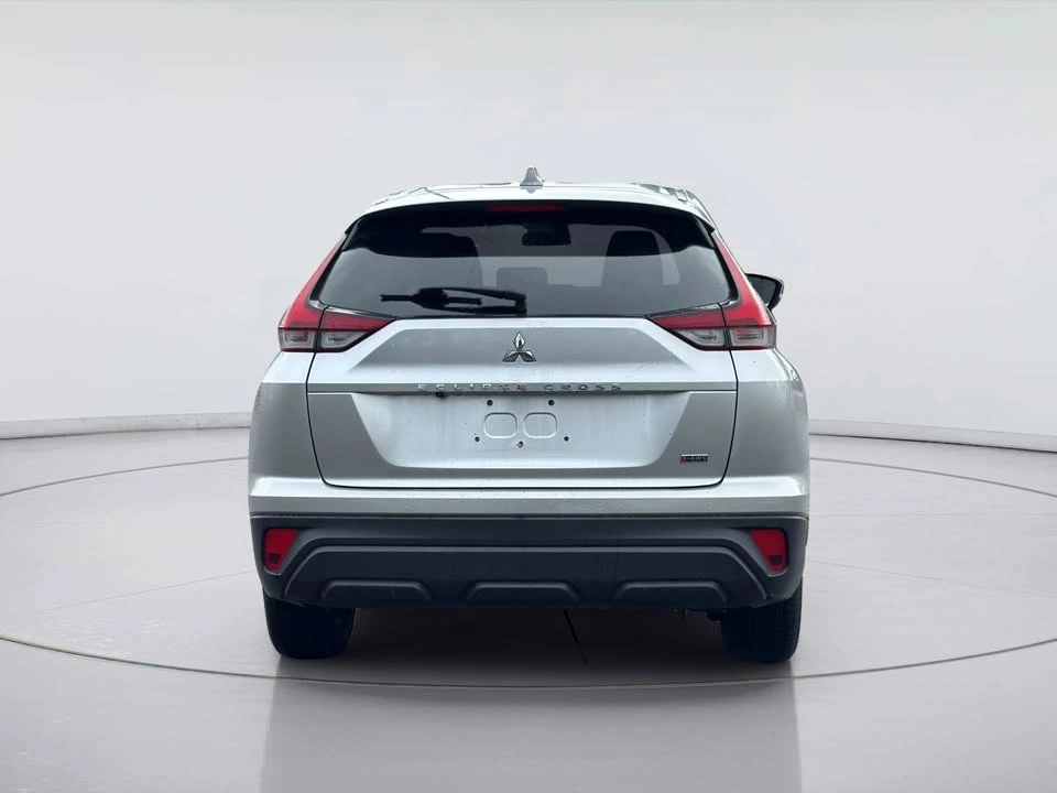 2022 Mitsubishi Eclipse Cross - Image 3 of 20