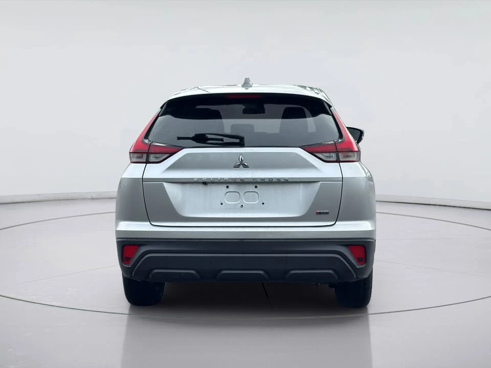 2022 Mitsubishi Eclipse Cross - Image 3 of 20