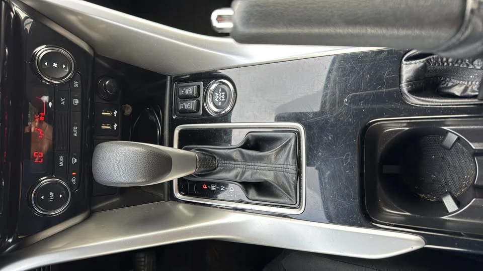 2022 Mitsubishi Eclipse Cross - Image 17 of 20