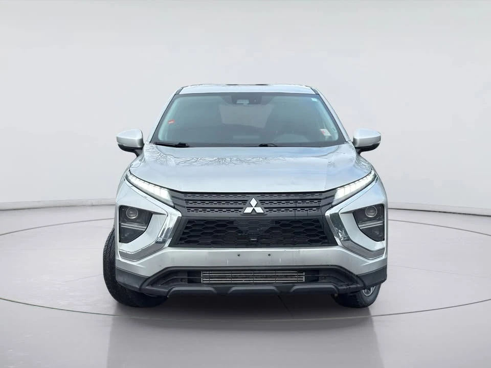 2022 Mitsubishi Eclipse Cross - Image 2 of 20