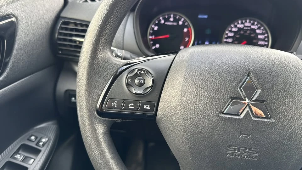 2022 Mitsubishi Eclipse Cross - Image 19 of 20