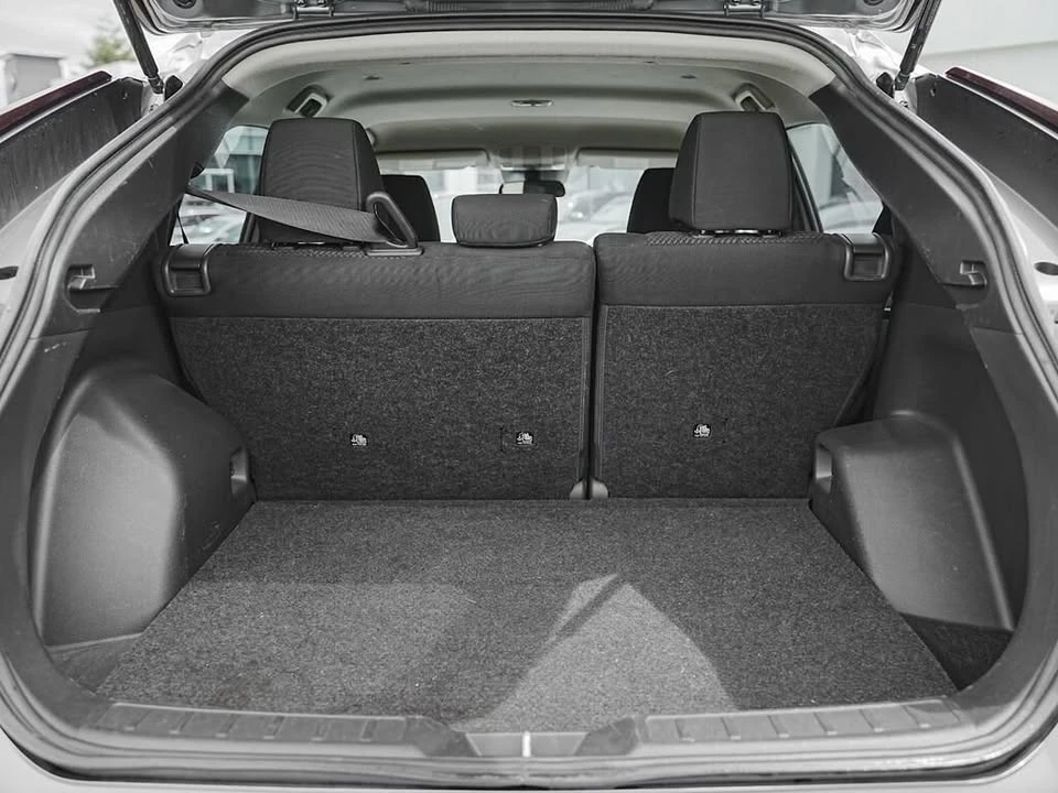 2022 Mitsubishi Eclipse Cross - Image 14 of 15