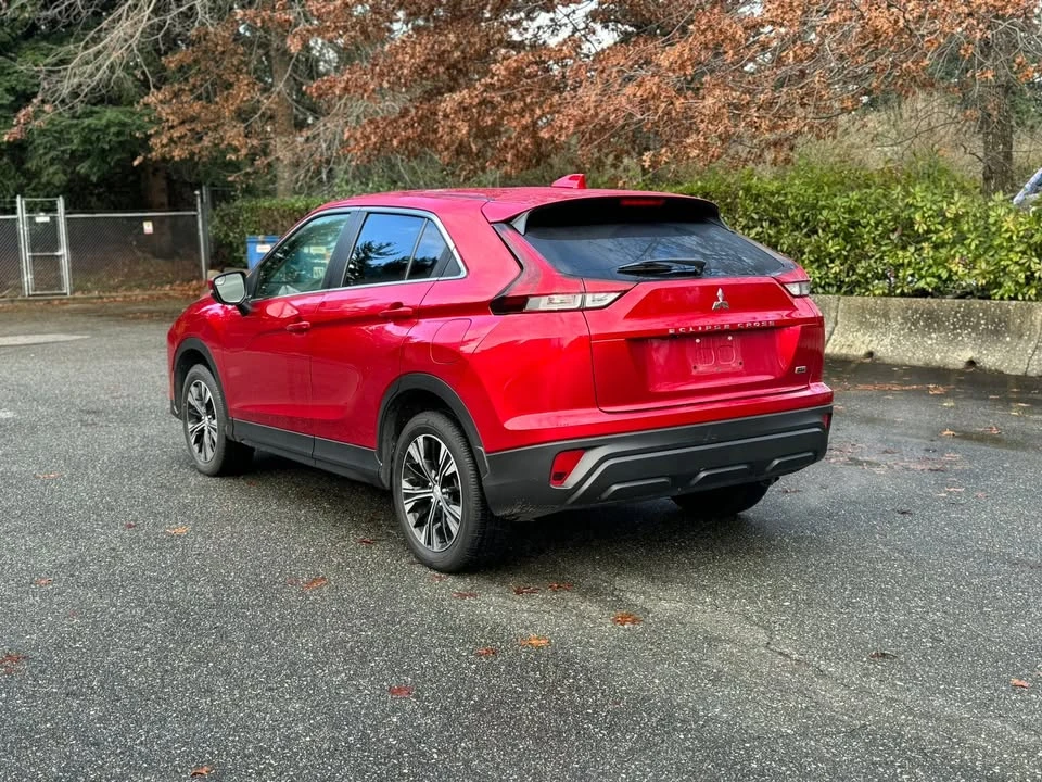 2022 Mitsubishi Eclipse Cross - Image 2 of 7