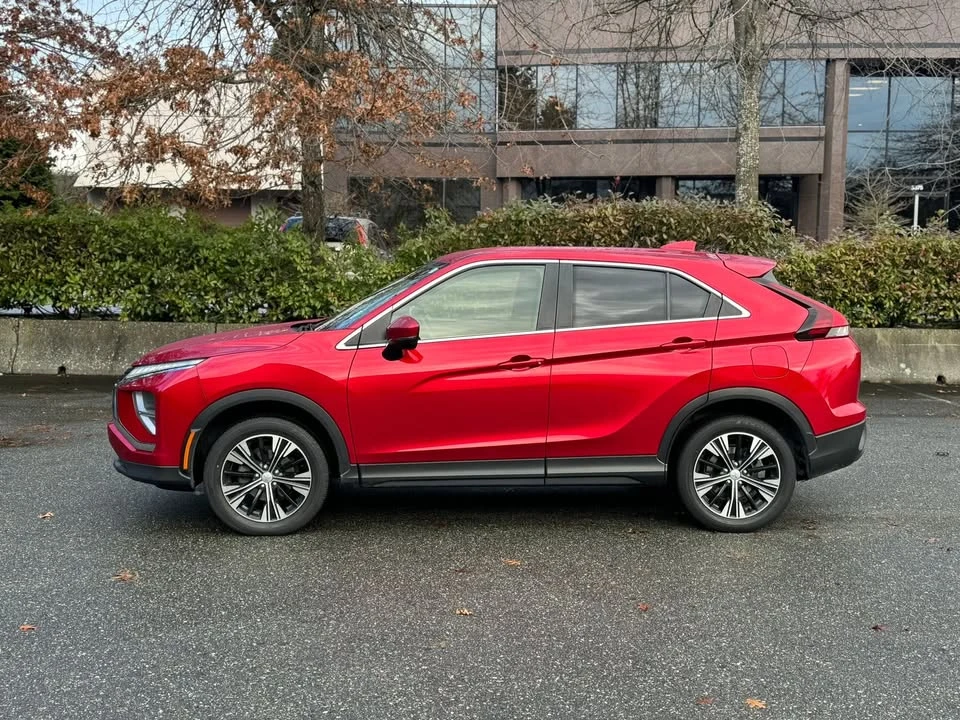 2022 Mitsubishi Eclipse Cross - Image 3 of 7