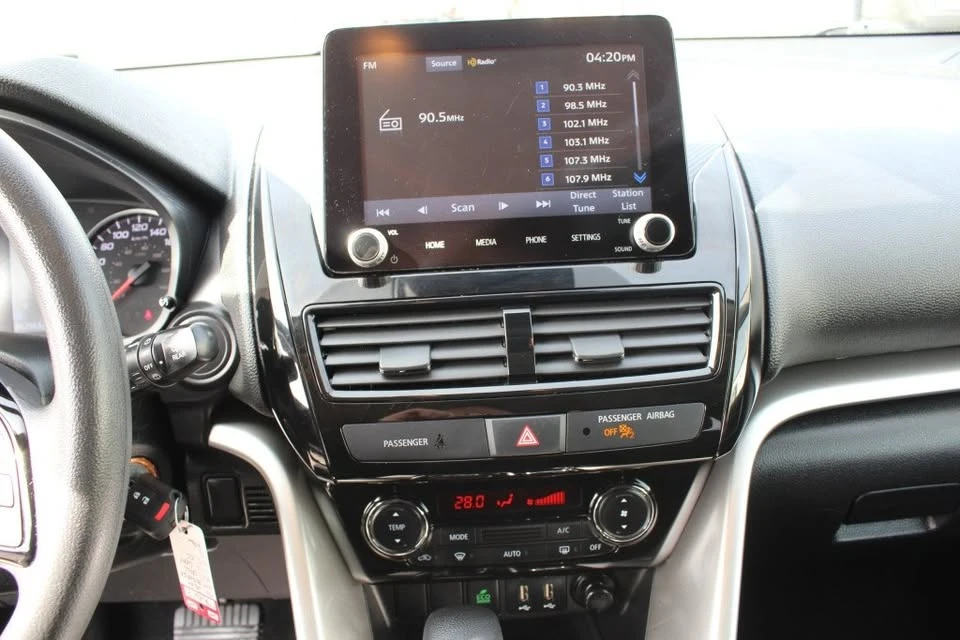 2022 Mitsubishi Eclipse Cross - Image 13 of 18