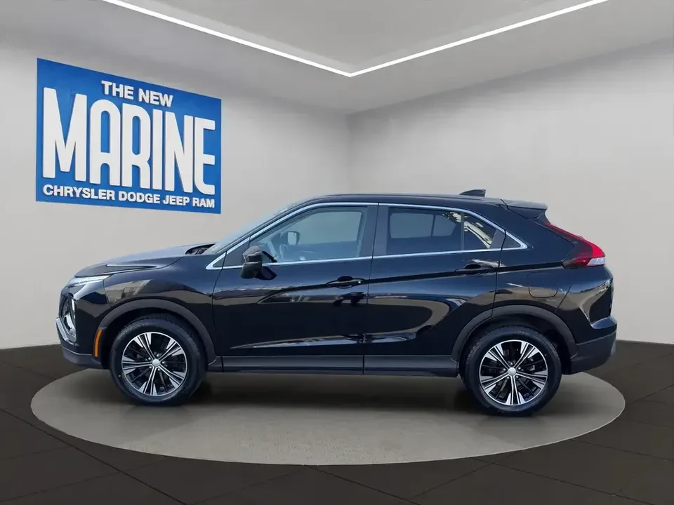 2022 Mitsubishi Eclipse Cross - Image 3 of 19