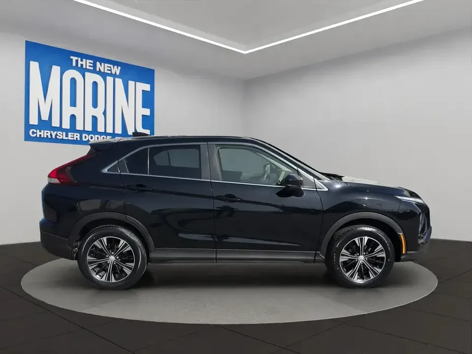 2022 Mitsubishi Eclipse Cross - Image 7 of 19