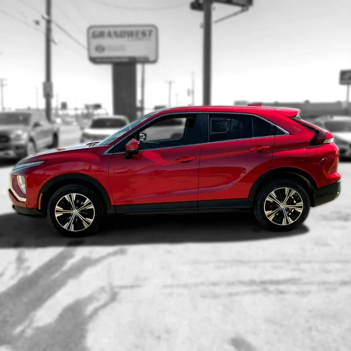 2022 Mitsubishi Eclipse Cross - Image 4 of 10