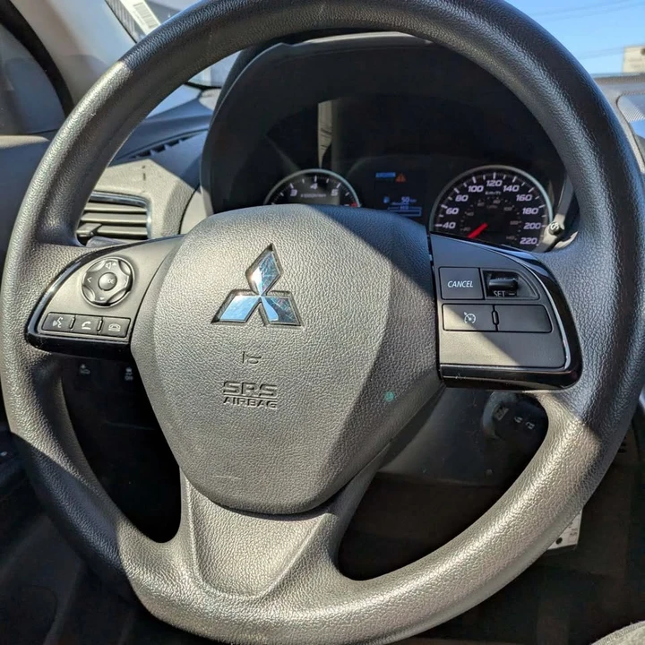 2022 Mitsubishi Eclipse Cross - Image 9 of 10