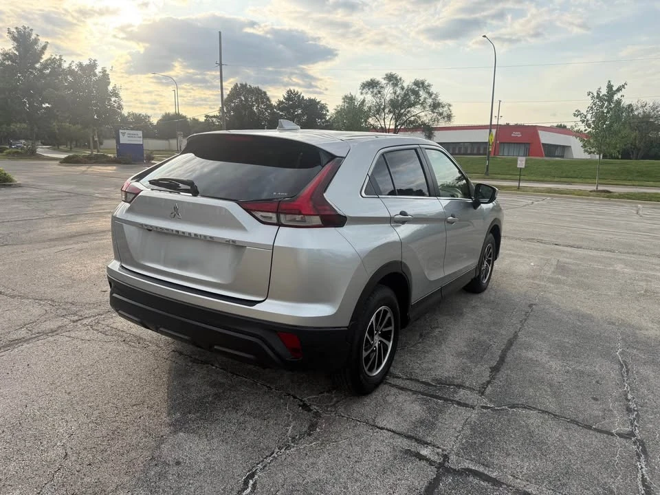 2022 Mitsubishi Eclipse Cross - Image 7 of 15