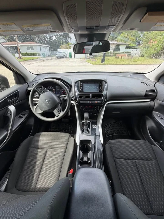 2022 Mitsubishi Eclipse Cross - Image 6 of 13