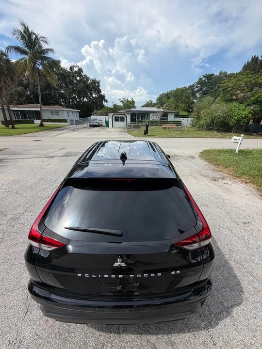 2022 Mitsubishi Eclipse Cross - Image 5 of 13