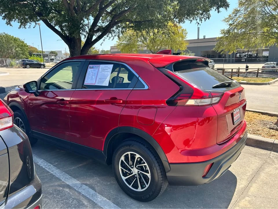 2022 Mitsubishi Eclipse Cross - Image 4 of 7