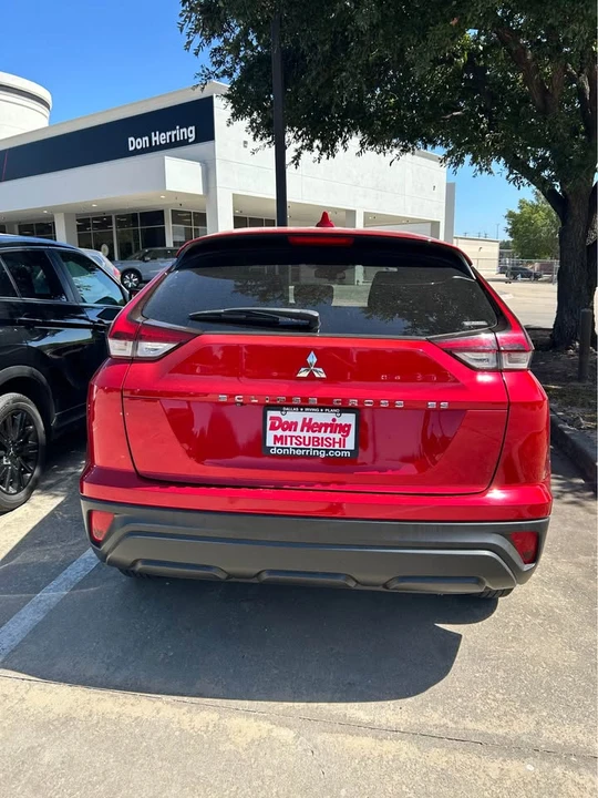 2022 Mitsubishi Eclipse Cross - Image 3 of 7
