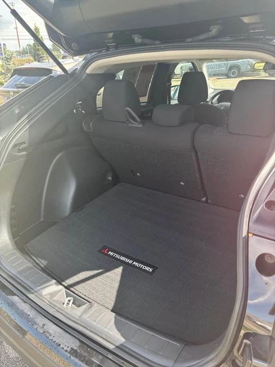 2022 Mitsubishi Eclipse Cross - Image 10 of 10