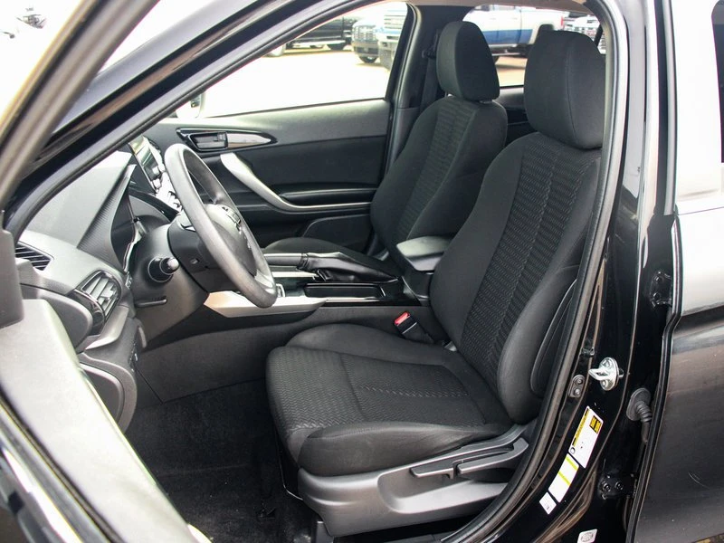 2022 Mitsubishi Eclipse Cross - Image 17 of 20