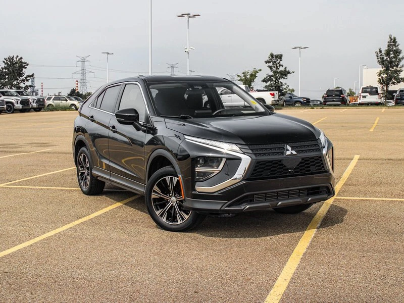 2022 Mitsubishi Eclipse Cross - Image 2 of 20