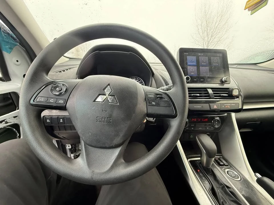 2022 Mitsubishi Eclipse Cross - Image 7 of 9
