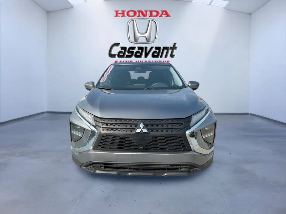 2022 Mitsubishi Eclipse Cross - Image 2 of 20