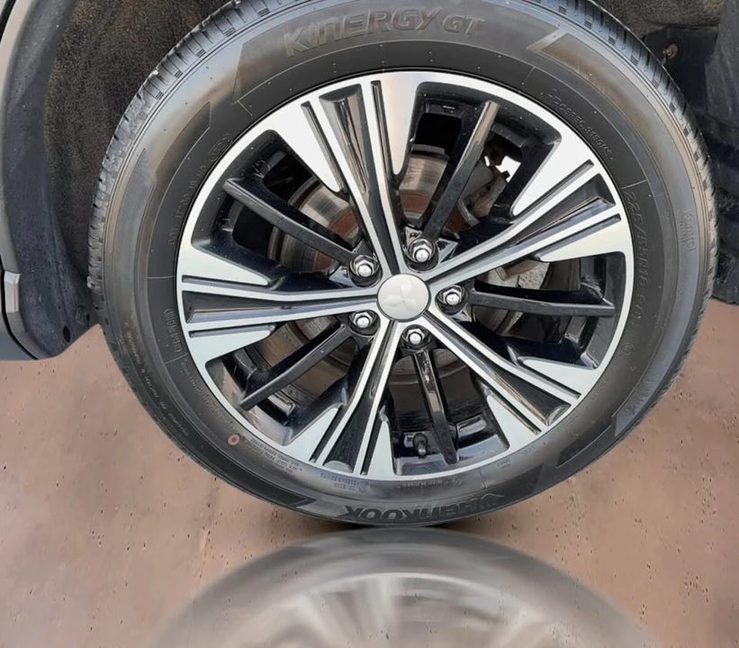 2022 Mitsubishi Eclipse Cross - Image 10 of 20