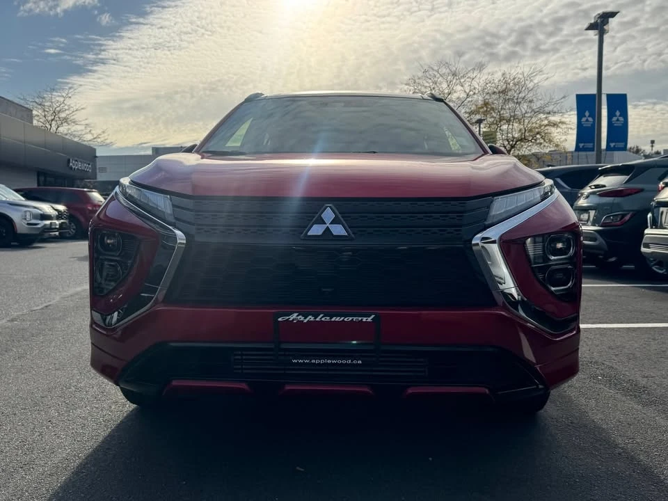 2022 Mitsubishi Eclipse Cross - Image 2 of 10