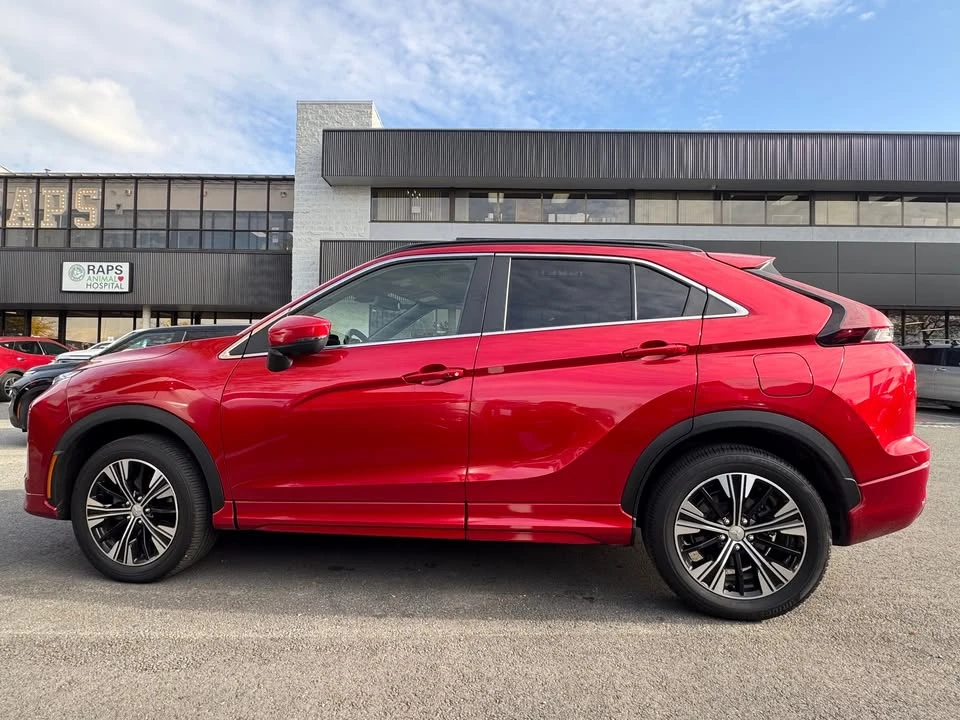 2022 Mitsubishi Eclipse Cross - Image 3 of 10