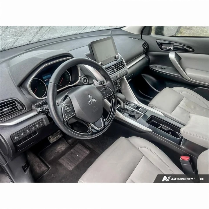 2022 Mitsubishi Eclipse Cross - Image 13 of 20
