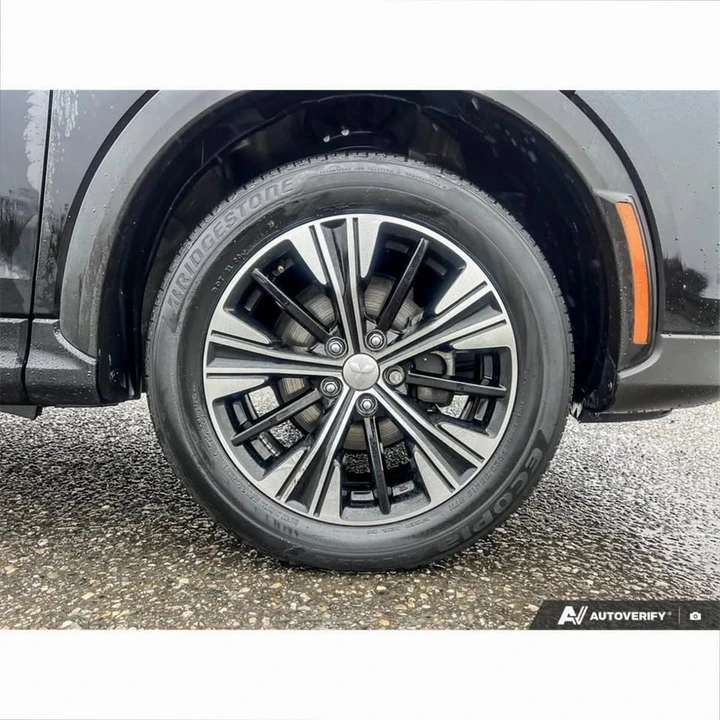 2022 Mitsubishi Eclipse Cross - Image 6 of 20