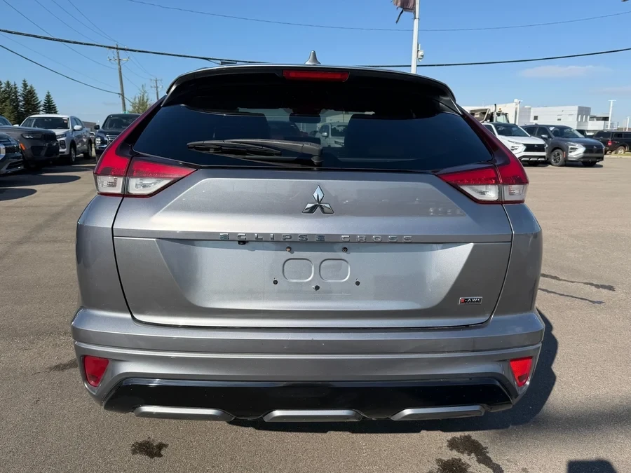 2022 Mitsubishi Eclipse Cross - Image 13 of 20