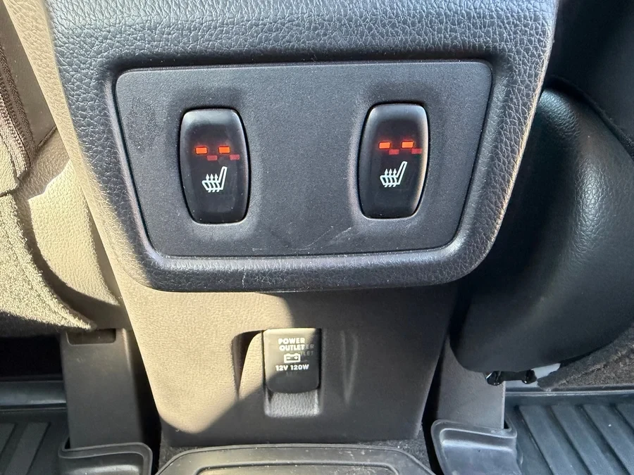 2022 Mitsubishi Eclipse Cross - Image 16 of 20