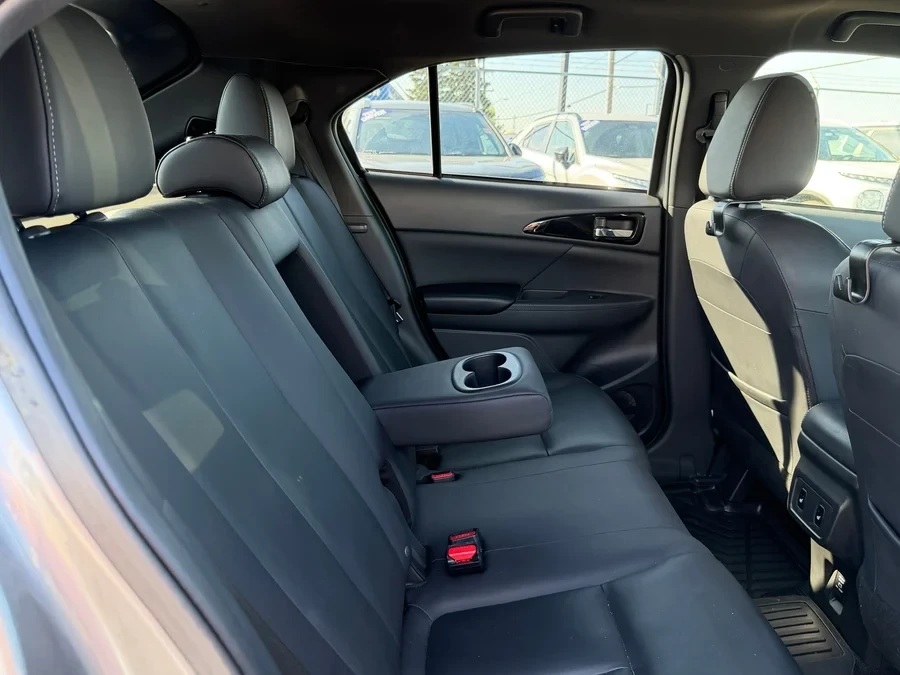2022 Mitsubishi Eclipse Cross - Image 15 of 20