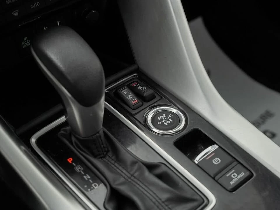 2022 Mitsubishi Eclipse Cross - Image 16 of 20