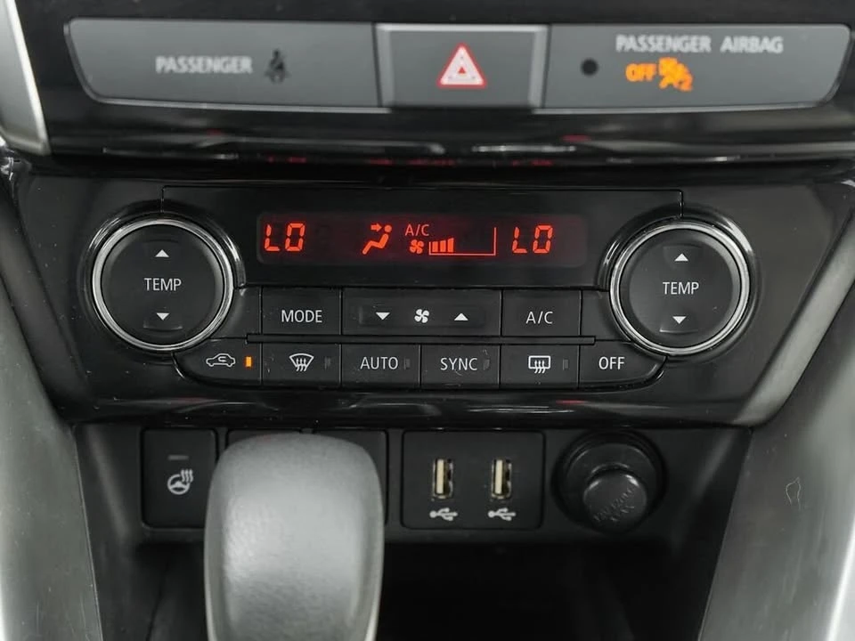 2022 Mitsubishi Eclipse Cross - Image 15 of 20