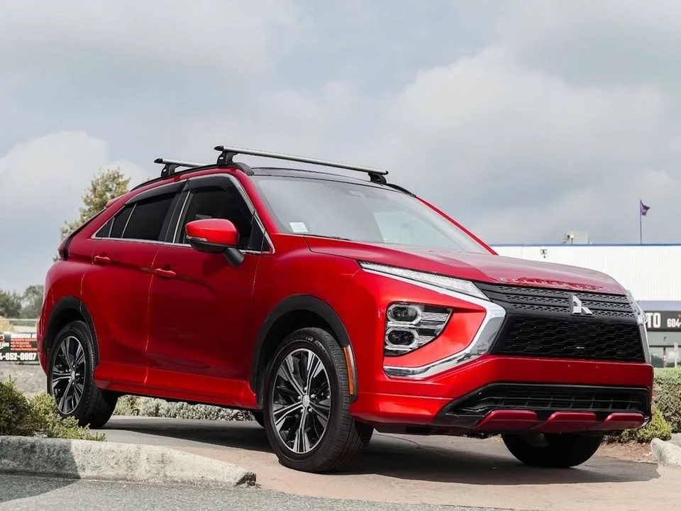 2022 Mitsubishi Eclipse Cross - Image 2 of 20