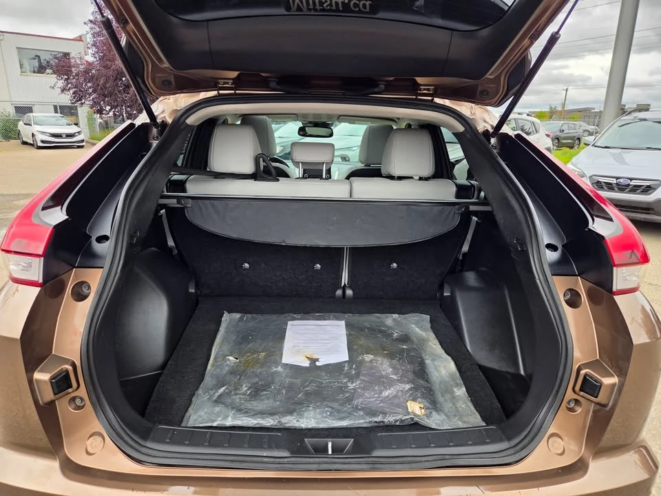 2022 Mitsubishi Eclipse Cross - Image 9 of 20