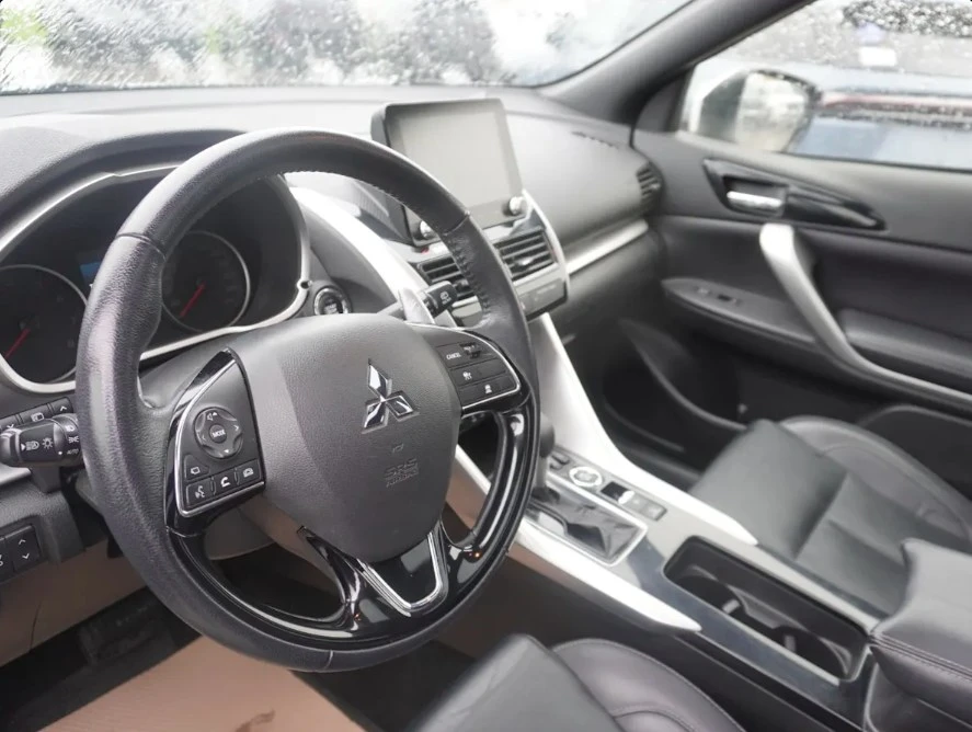 2022 Mitsubishi Eclipse Cross - Image 7 of 9