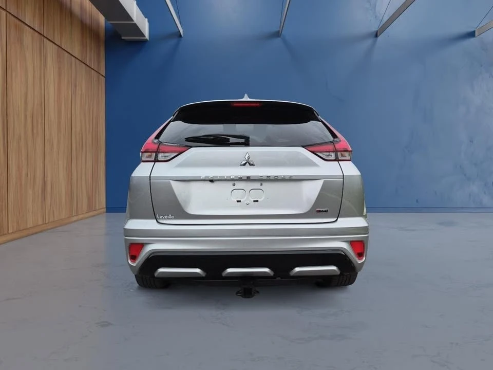 2022 Mitsubishi Eclipse Cross - Image 12 of 18